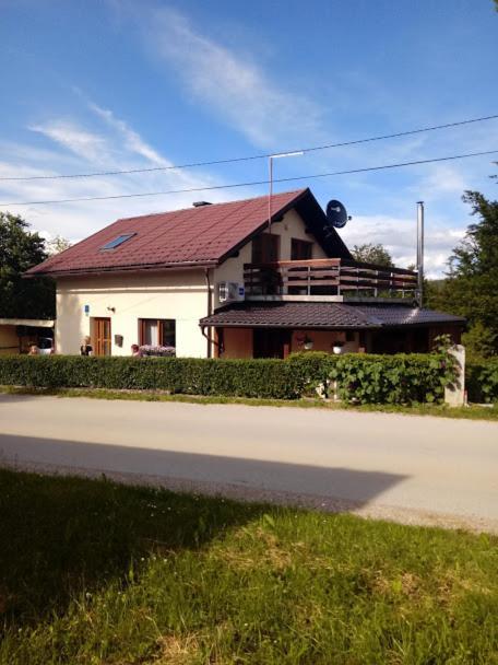 Guesthouse Marton Jezerce Kültér fotó